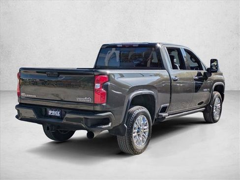 Used 2022 Chevrolet Silverado 2500 High Country w/ Z71 Off-Road Package image 5