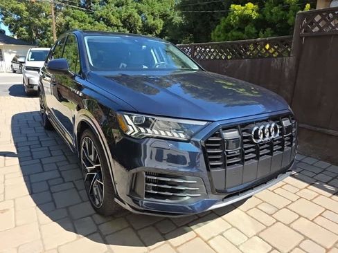 Used 2023 Audi Q7 3.0T Prestige w/ Prestige Package AWD/4WD image 3