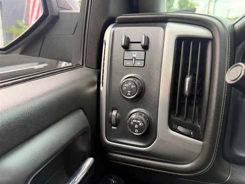 Used 2015 GMC Sierra 1500 SLE w/ SLE Value Package AWD/4WD image 30