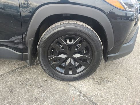 Used 2023 Toyota Corolla Cross L image 13