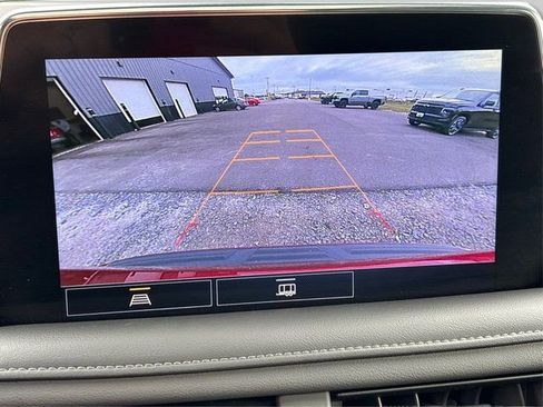 Used 2021 Chevrolet Tahoe LT AWD/4WD image 29