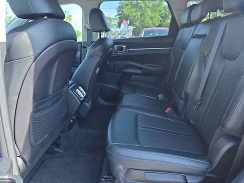 Used 2022 Kia Sorento S w/ Panoramic Sunroof Package FWD image 28