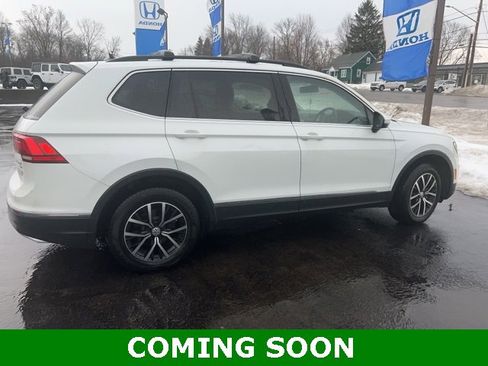 Used 2021 Volkswagen Tiguan SE R-Line image 1