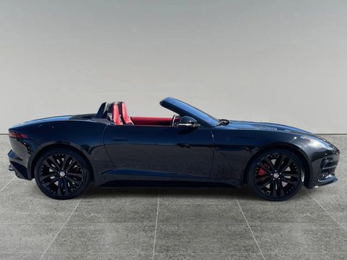 Used 2020 Jaguar F-TYPE R image 7