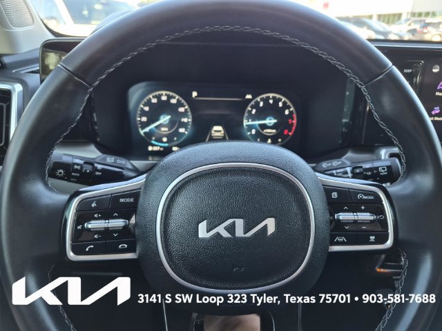 Certified 2023 Kia Sorento SX AWD/4WD image 32