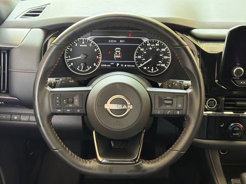 Used 2024 Nissan Pathfinder Rock Creek AWD/4WD image 7