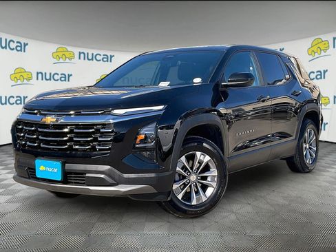 Used 2025 Chevrolet Equinox LT image 3