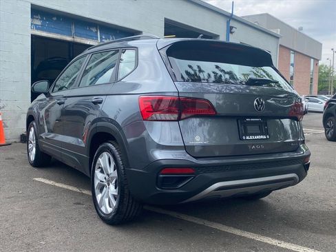 Used 2023 Volkswagen Taos S image 3