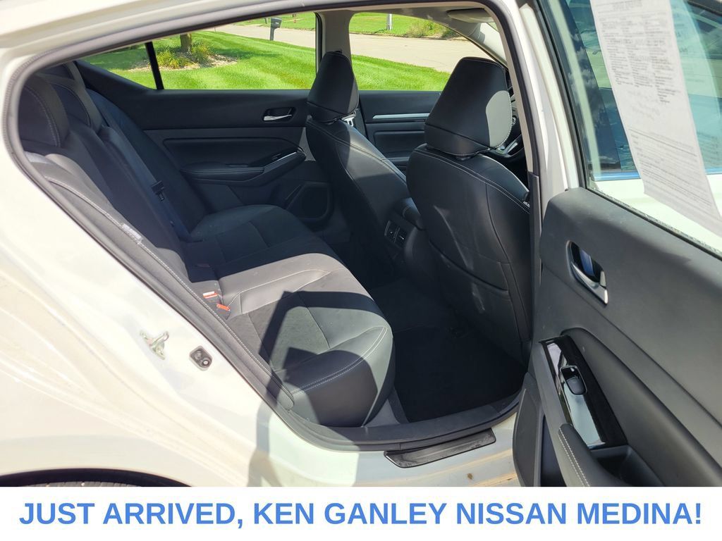 Certified 2024 Nissan Altima 2.5 SL AWD/4WD image 19