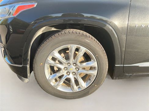 Used 2018 Chevrolet Traverse High Country w/ LPO, Cargo Package image 33