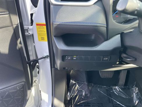 Used 2025 Toyota RAV4 XSE image 30