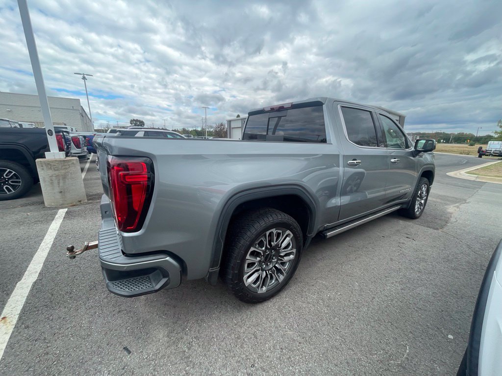 Used 2023 GMC Sierra 1500 Denali Ultimate AWD/4WD image 10