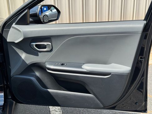 Used 2025 Kia K4 FWD image 38