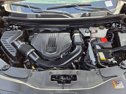 Used 2024 Chevrolet Traverse LT FWD image 30