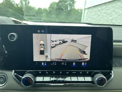 New 2025 Chevrolet Colorado ZR2 w/ Midnight Edition image 15