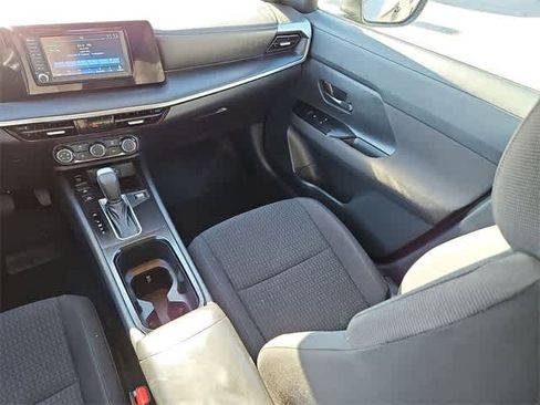 Used 2025 Nissan Kicks S image 12