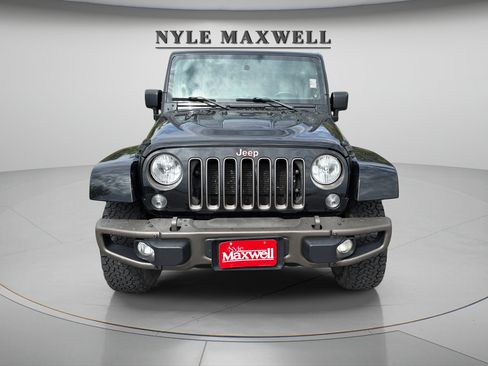 Used 2016 Jeep Wrangler Unlimited Sahara AWD/4WD image 9