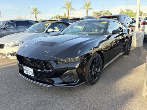 Used 2025 Ford Mustang GT RWD image 1