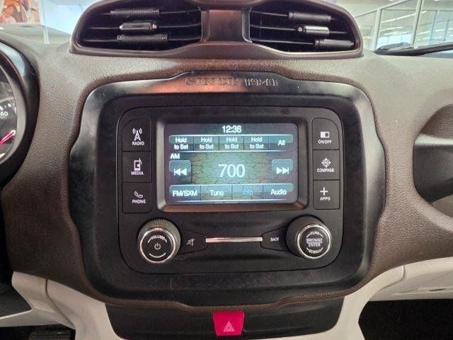 Used 2016 Jeep Renegade Latitude FWD image 20