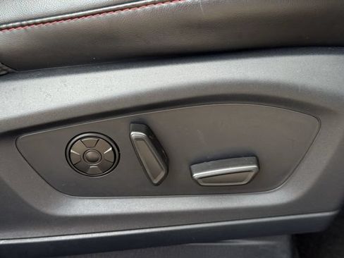 Used 2025 Ford Explorer ST RWD image 31