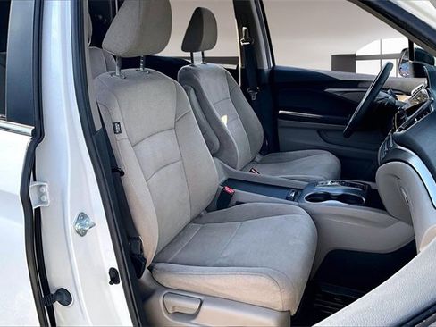 Used 2021 Honda Pilot EX image 26