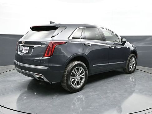 Used 2022 Cadillac XT5 Premium Luxury FWD image 3