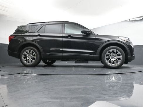New 2026 Ford Explorer Active w/ Active Comfort Package image 31