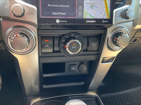 Used 2023 Toyota 4Runner SR5 Premium w/ Moonroof Package RWD image 33