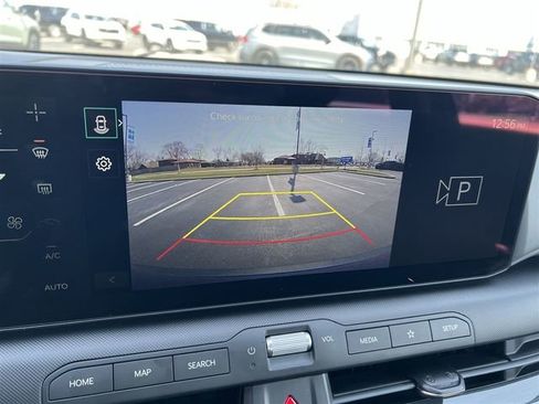 Used 2025 Kia K4 EX image 24