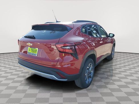 New 2026 Chevrolet Trax LT image 3