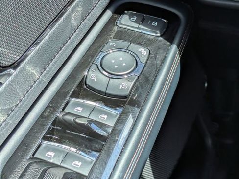 New 2026 Lincoln Aviator AWD image 25