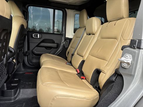 Used 2019 Jeep Wrangler Unlimited Rubicon image 30