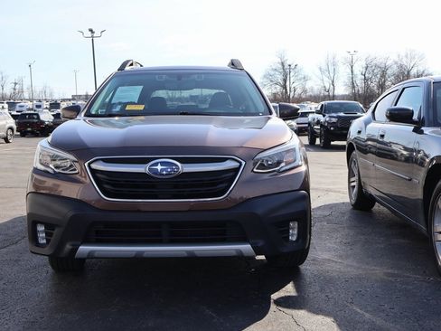 Used 2021 Subaru Outback Limited image 9