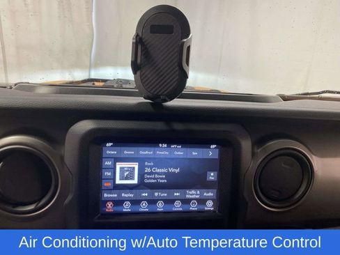 Used 2021 Jeep Wrangler Sport S image 15