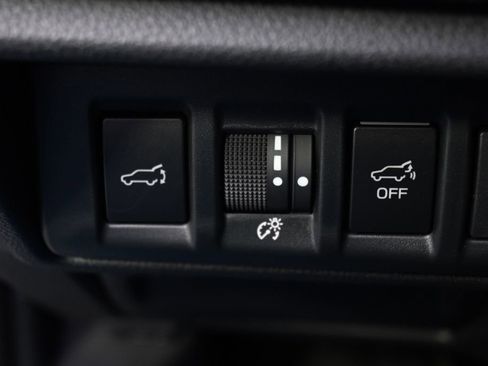 Certified 2025 Subaru Outback Premium image 24