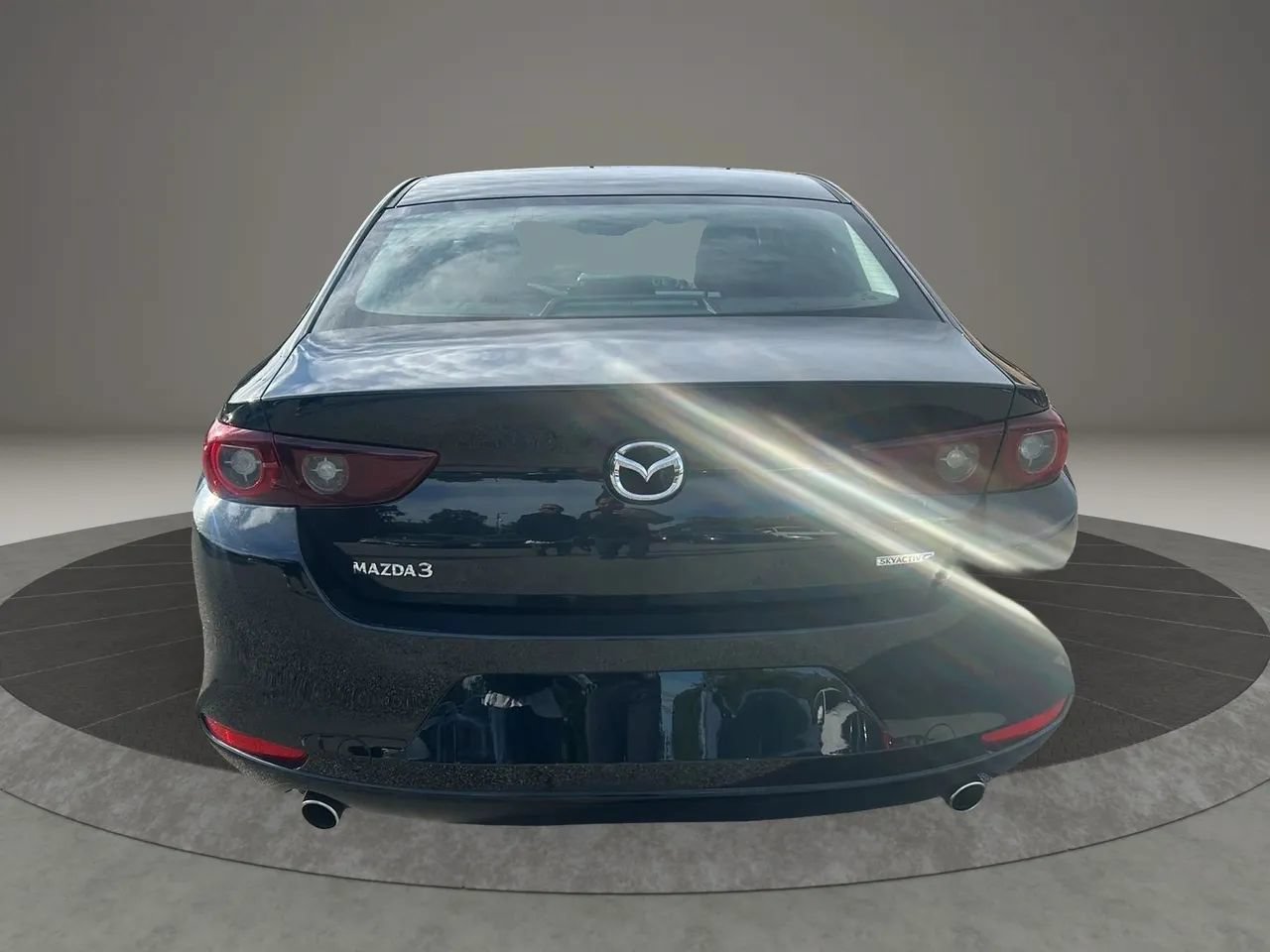 Used 2024 MAZDA MAZDA3 s FWD image 4