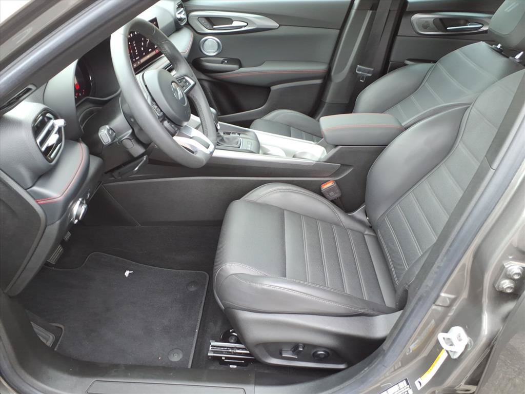 Used 2024 Dodge Hornet GT Plus w/ GT Blacktop Package AWD/4WD image 12