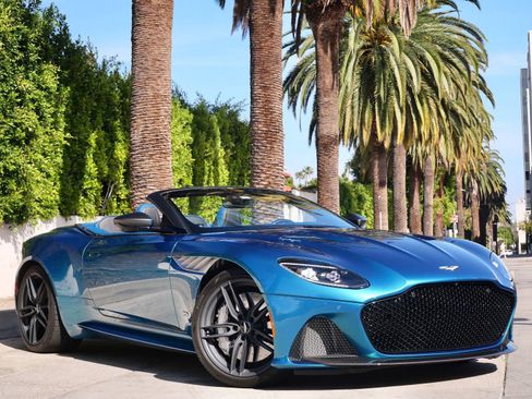 Used 2020 Aston Martin DBS Superleggera Volante RWD image 1