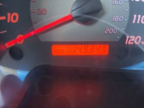 Used 2011 Toyota Tacoma 4x4 Access Cab V6 w/ TRD Sport Pkg image 12