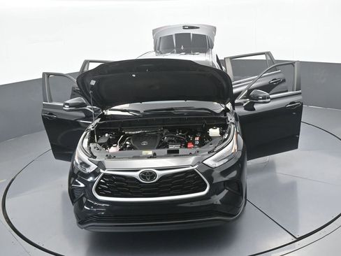 Used 2023 Toyota Highlander L image 66