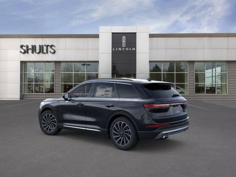 New 2026 Lincoln Corsair Reserve image 4