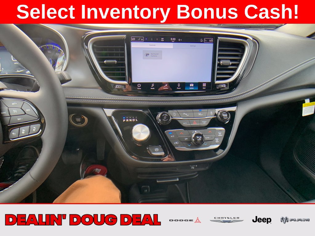 New 2026 Chrysler Pacifica Select w/ S Appearance Package AWD/4WD image 18