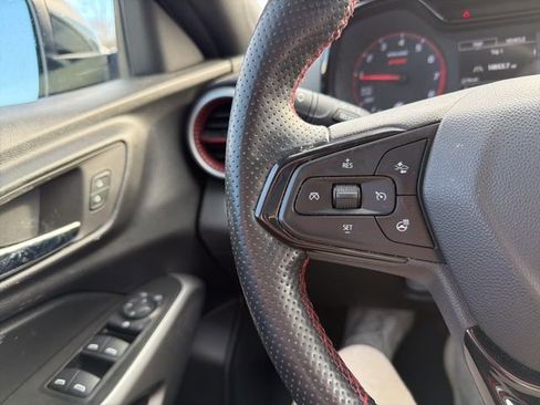 Used 2024 Chevrolet Trax RS image 32