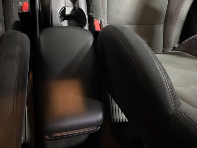 Used 2019 Nissan Sentra NISMO FWD image 17
