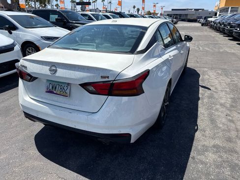 Used 2024 Nissan Altima 2.5 SR FWD image 15