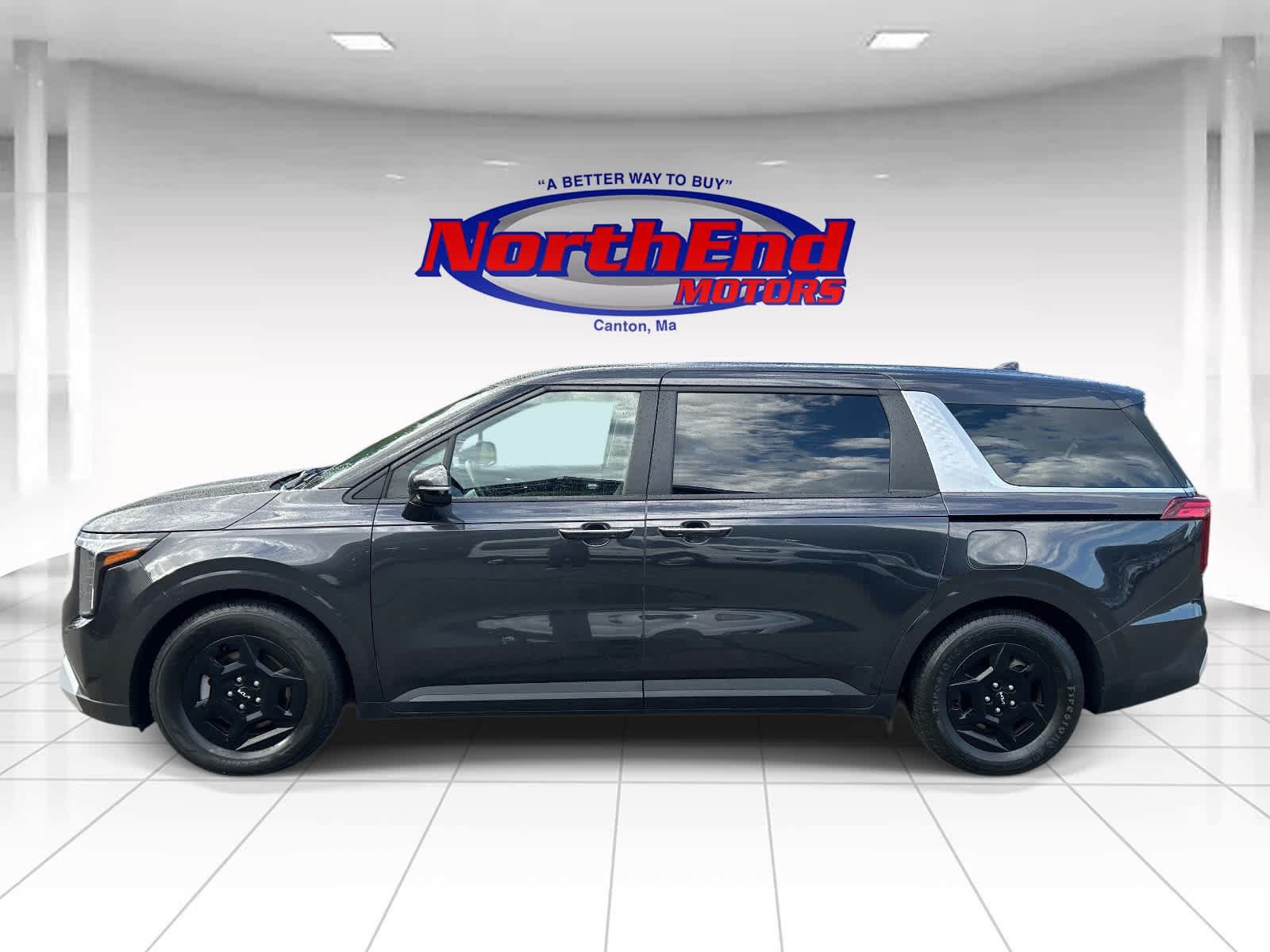 Used 2025 Kia Carnival FWD image 6