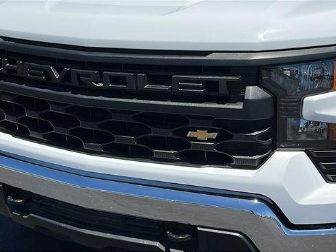 Certified 2025 Chevrolet Silverado 1500 W/T RWD image 10