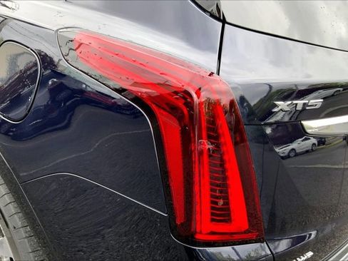Used 2022 Cadillac XT5 Premium Luxury AWD/4WD image 29
