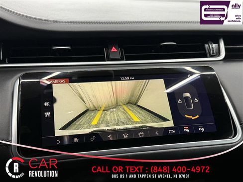 Used 2020 Land Rover Range Rover Evoque SE image 31