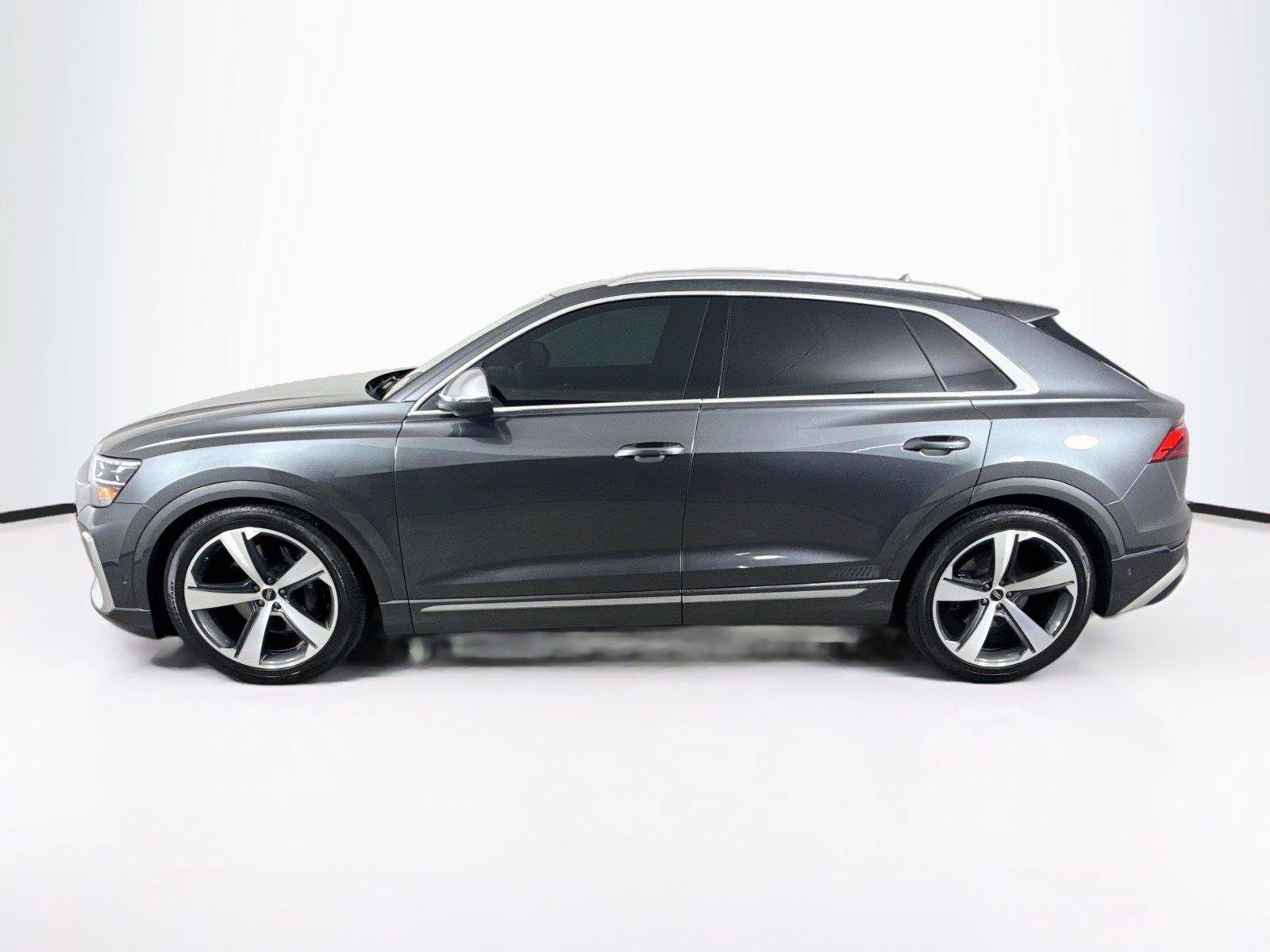 Used 2024 Audi SQ8 Prestige AWD/4WD image 2